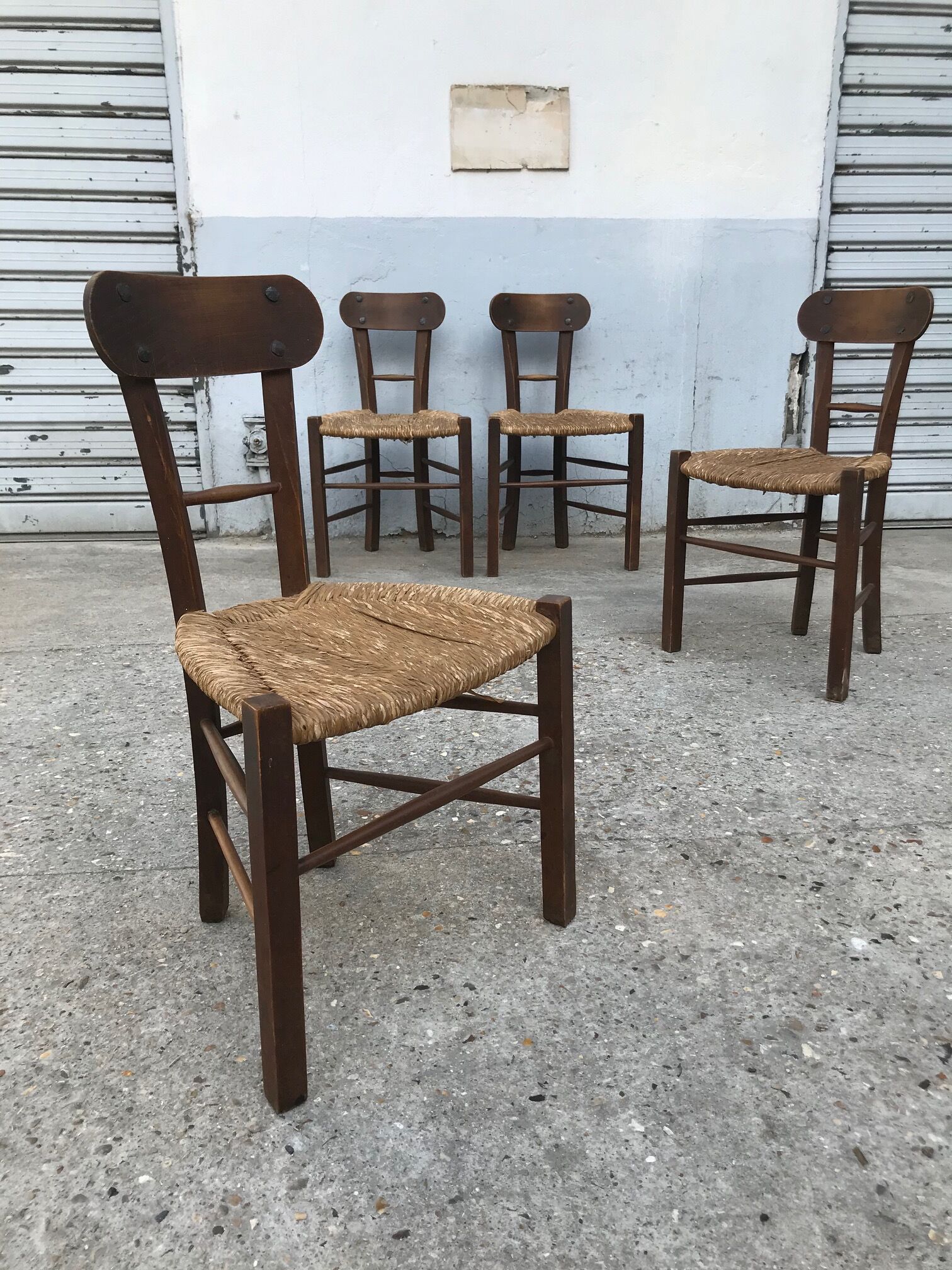 Set of 4 brutalist chairs wood and rope, popular art