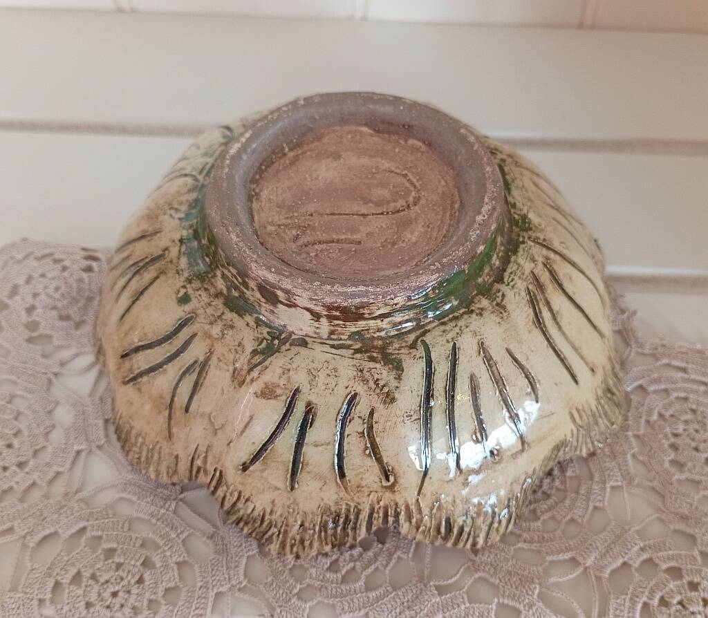 Vintage signed studio pottery flower shaped bowl