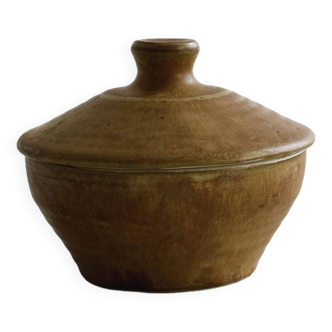 Ceramic sugar bowl.