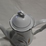 Deshoulières jug