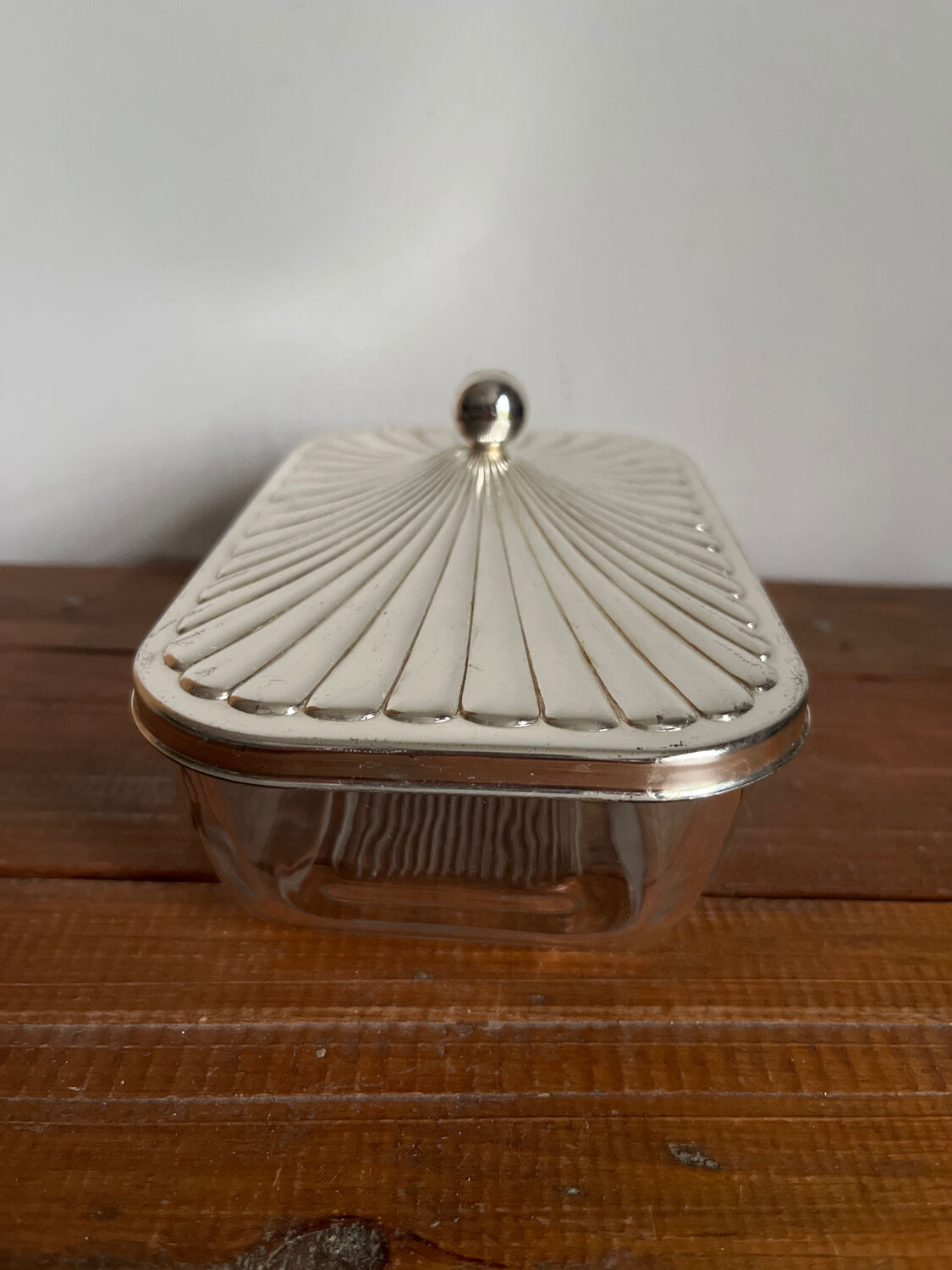 Butter dish