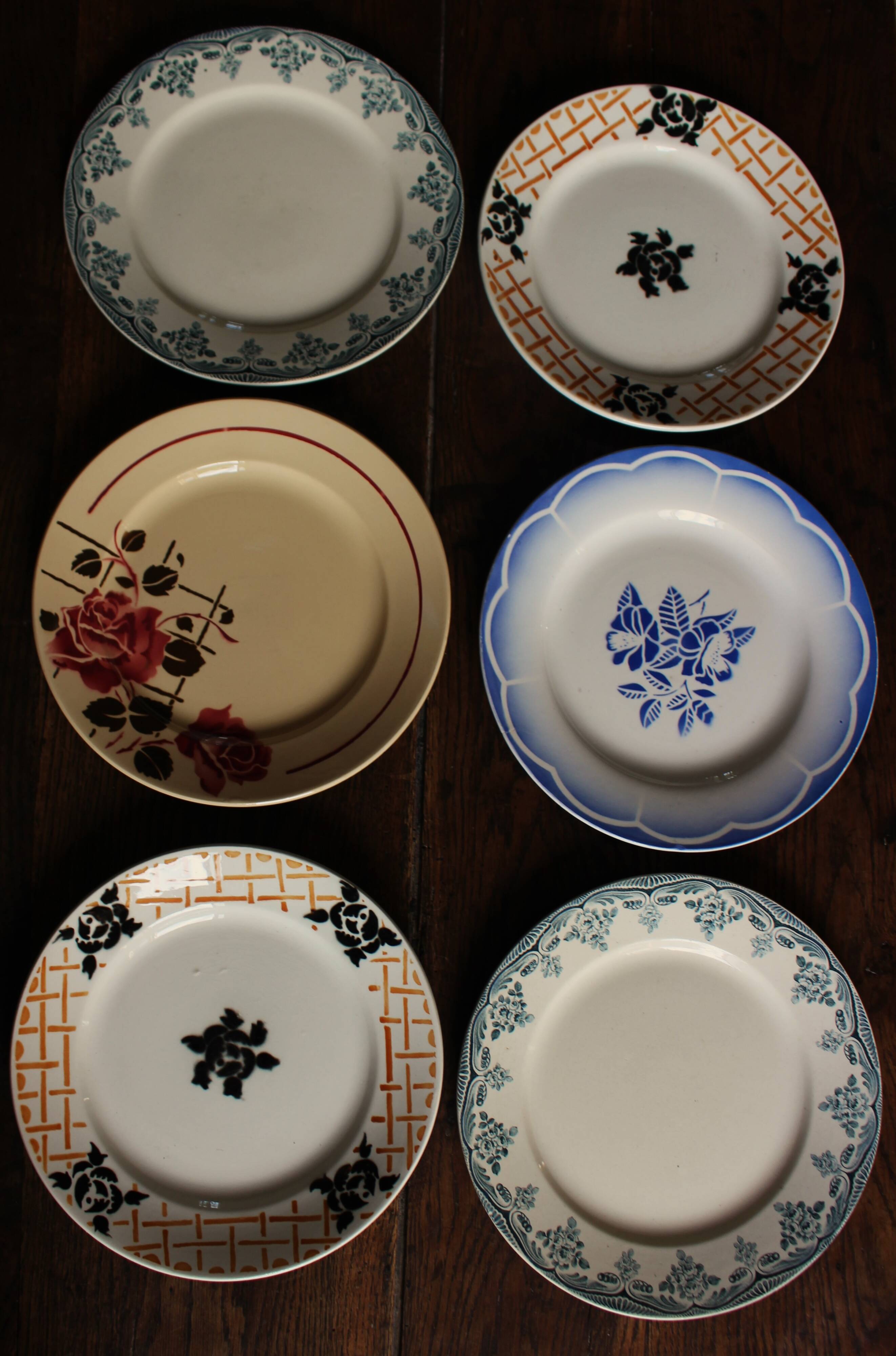 Set of 6 mismatched flat plates Terre de Fer Digoin Badonviller