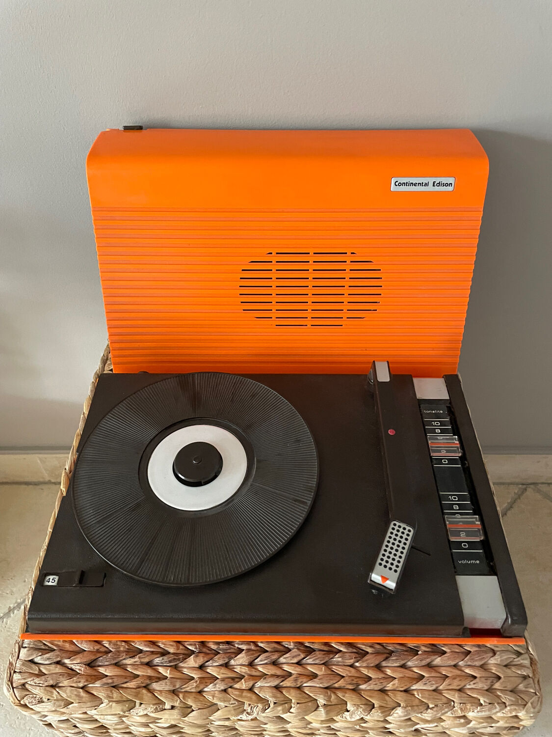 Edison continental record player