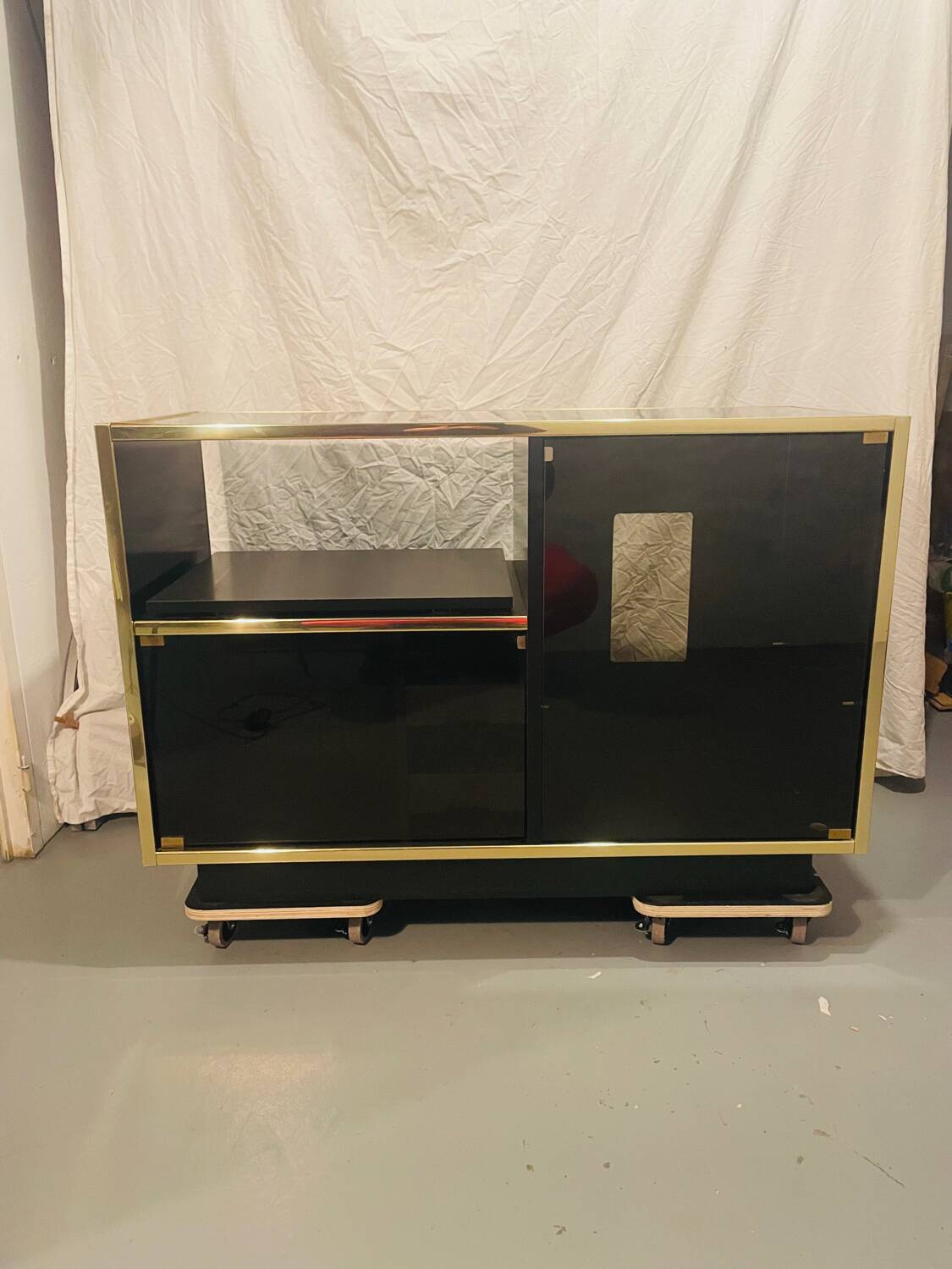 Sideboard, black lacquered and brass Hi-fi unit by Roche Bobois, circa 1970