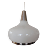 Suspension vintage, globe opaline blanche.