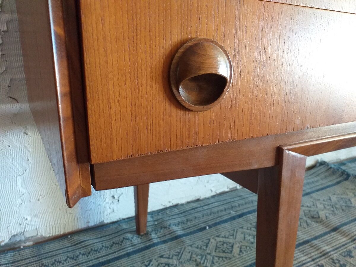 Scandinavian 60s in vintage teak