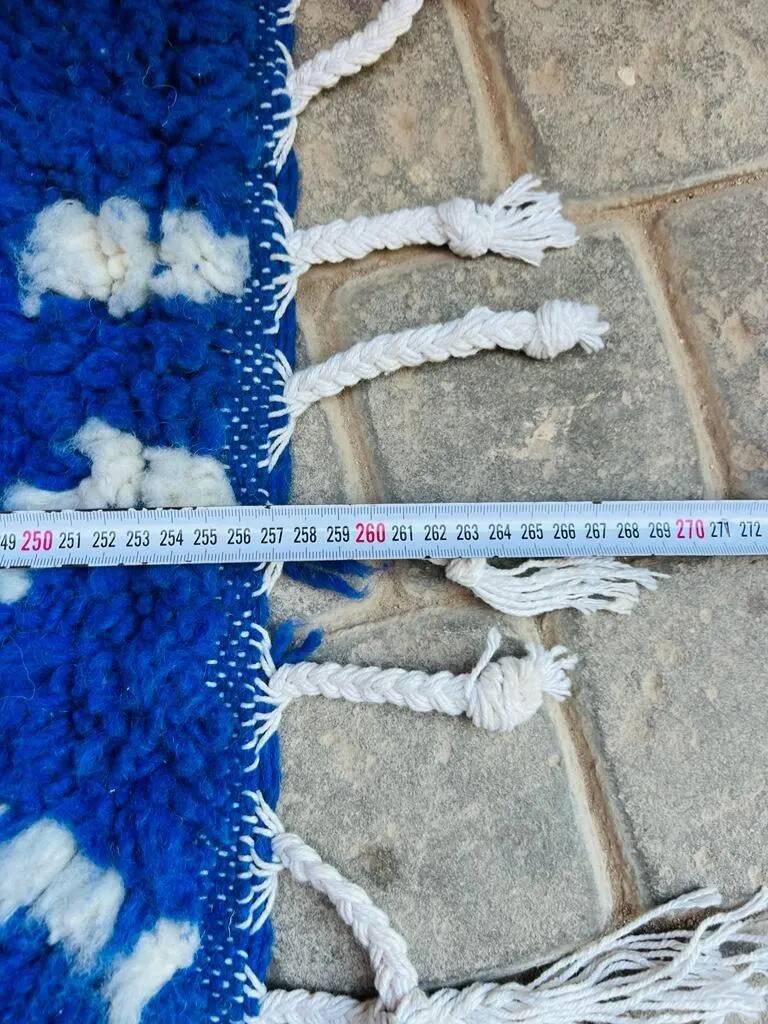 Handmade wool rug from Morocco 2.5 x 1.5 m