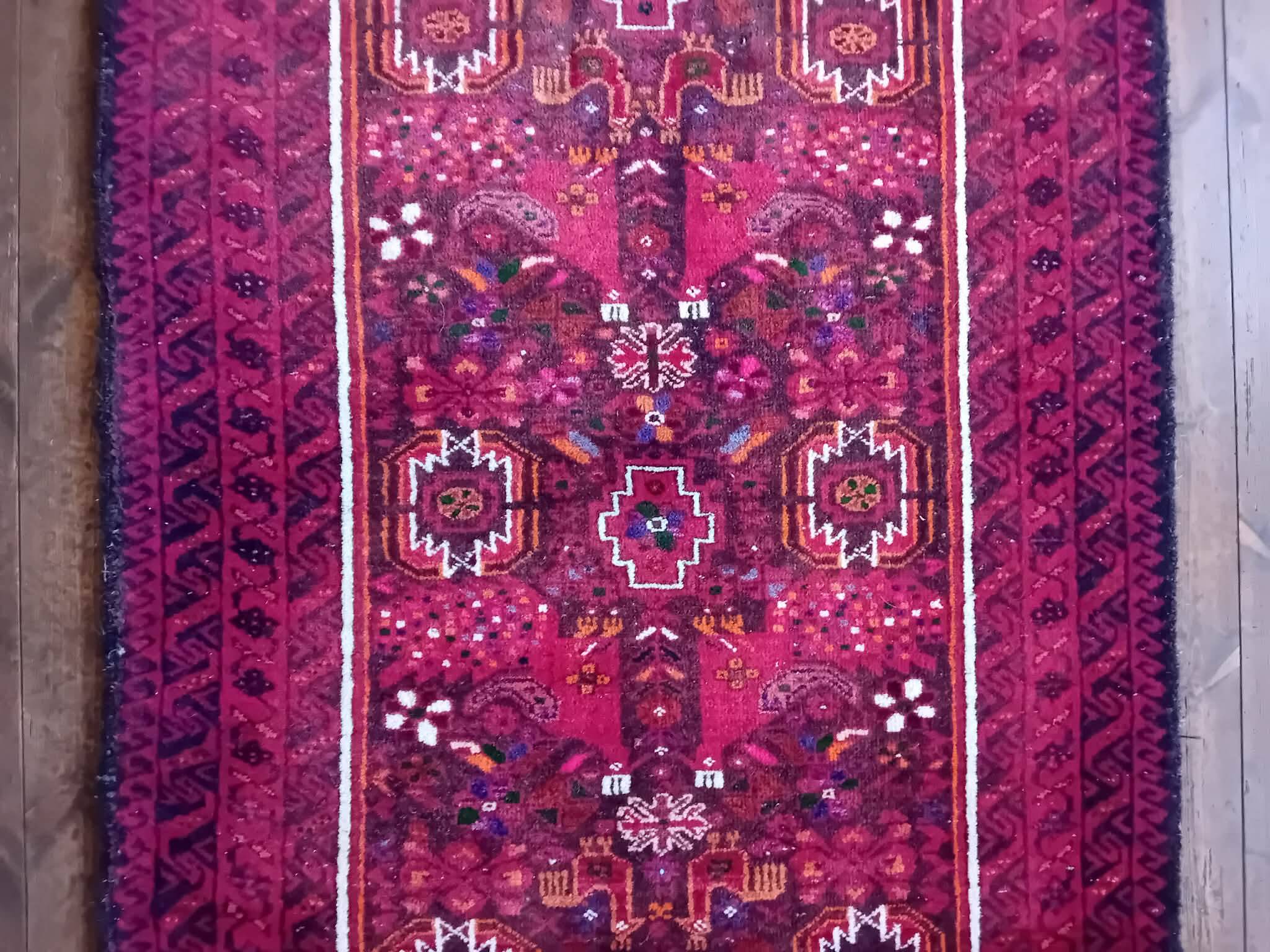 Handmade Belouch Persian rug 200x100cm