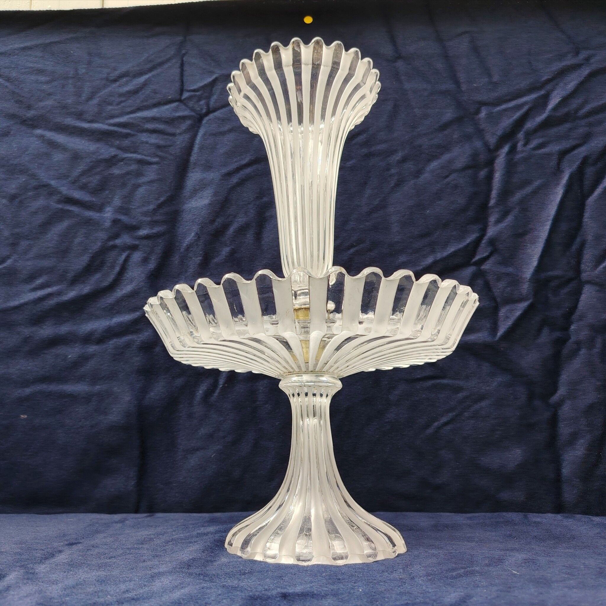 Centrepiece/bouquet holder, Baccarat crystal, vintage