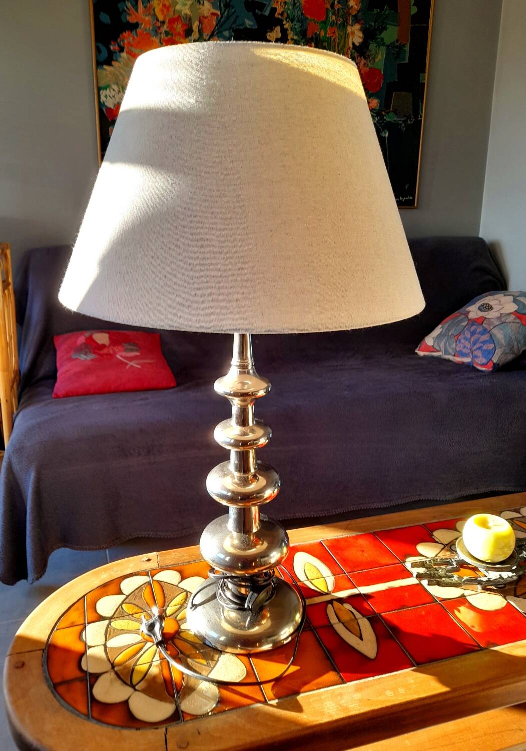 Space age lamp in chrome metal from the 1970s.