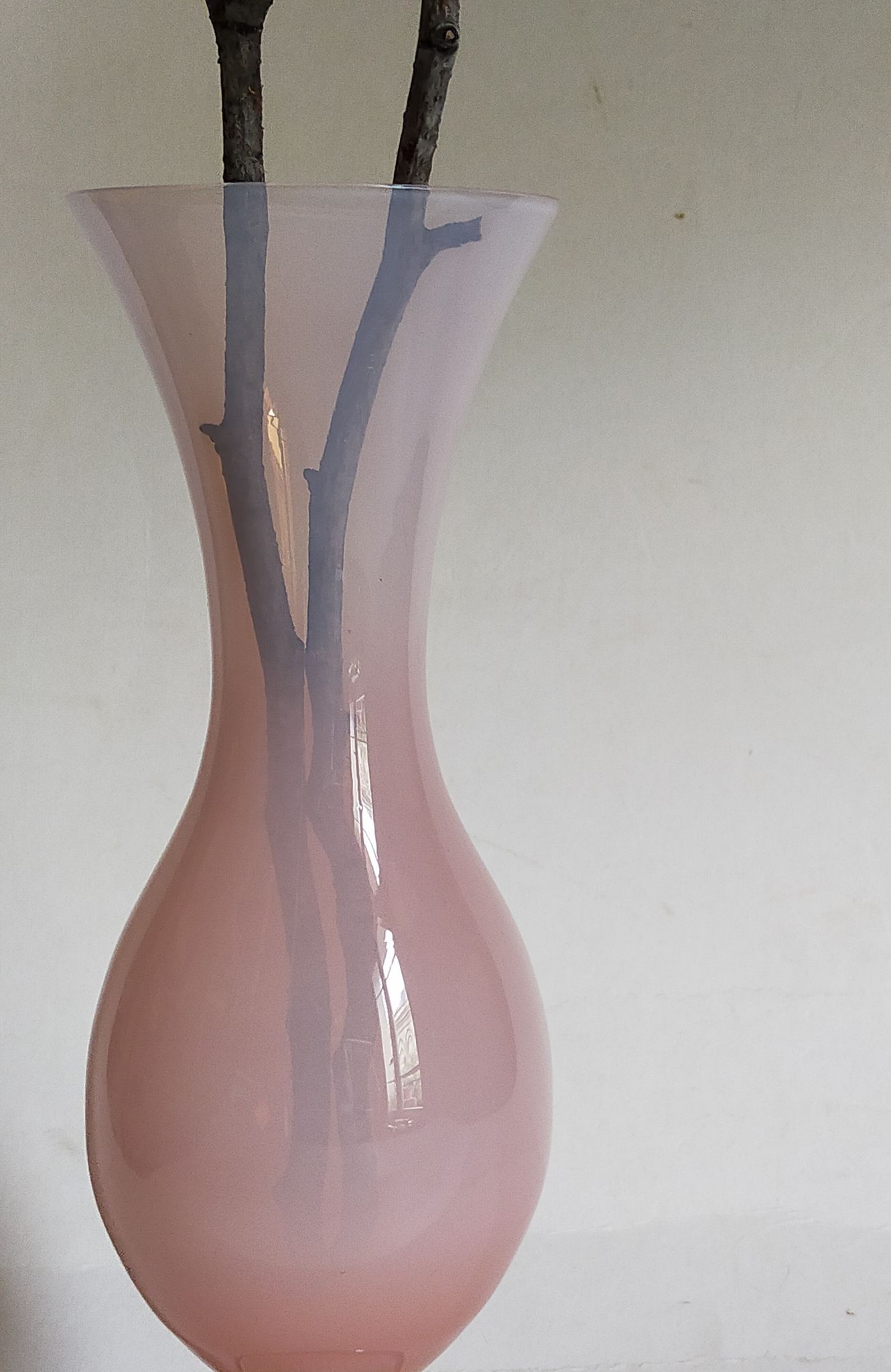 Vintage fair opaline walking vase