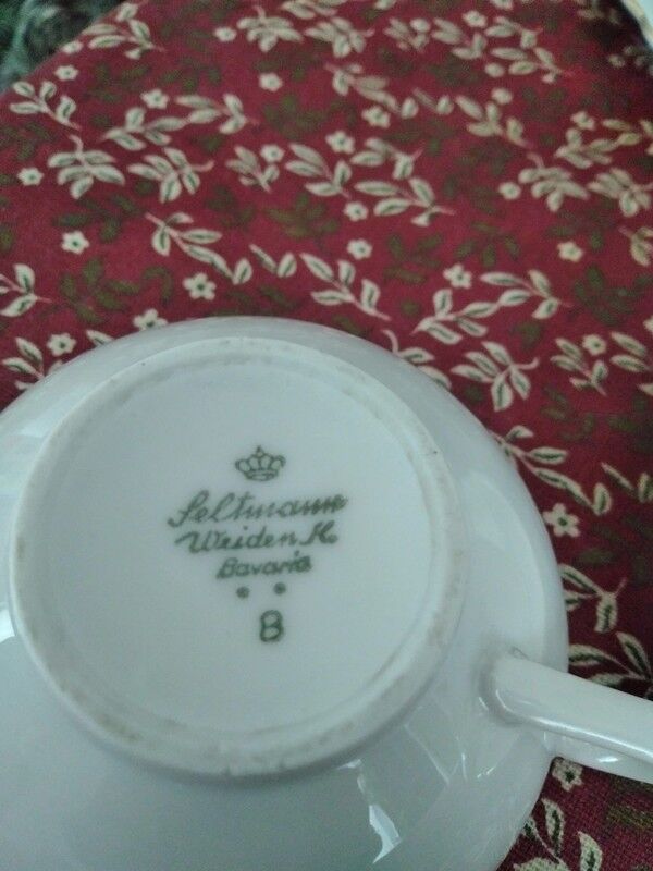 4 cups and saucers in Bavaria porcelain