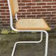 Chaise Cesca modèle b32 en blanc et bois par Marcel Breuer