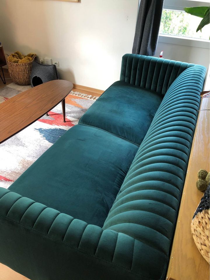 Sofa new dark green velvet 3 places