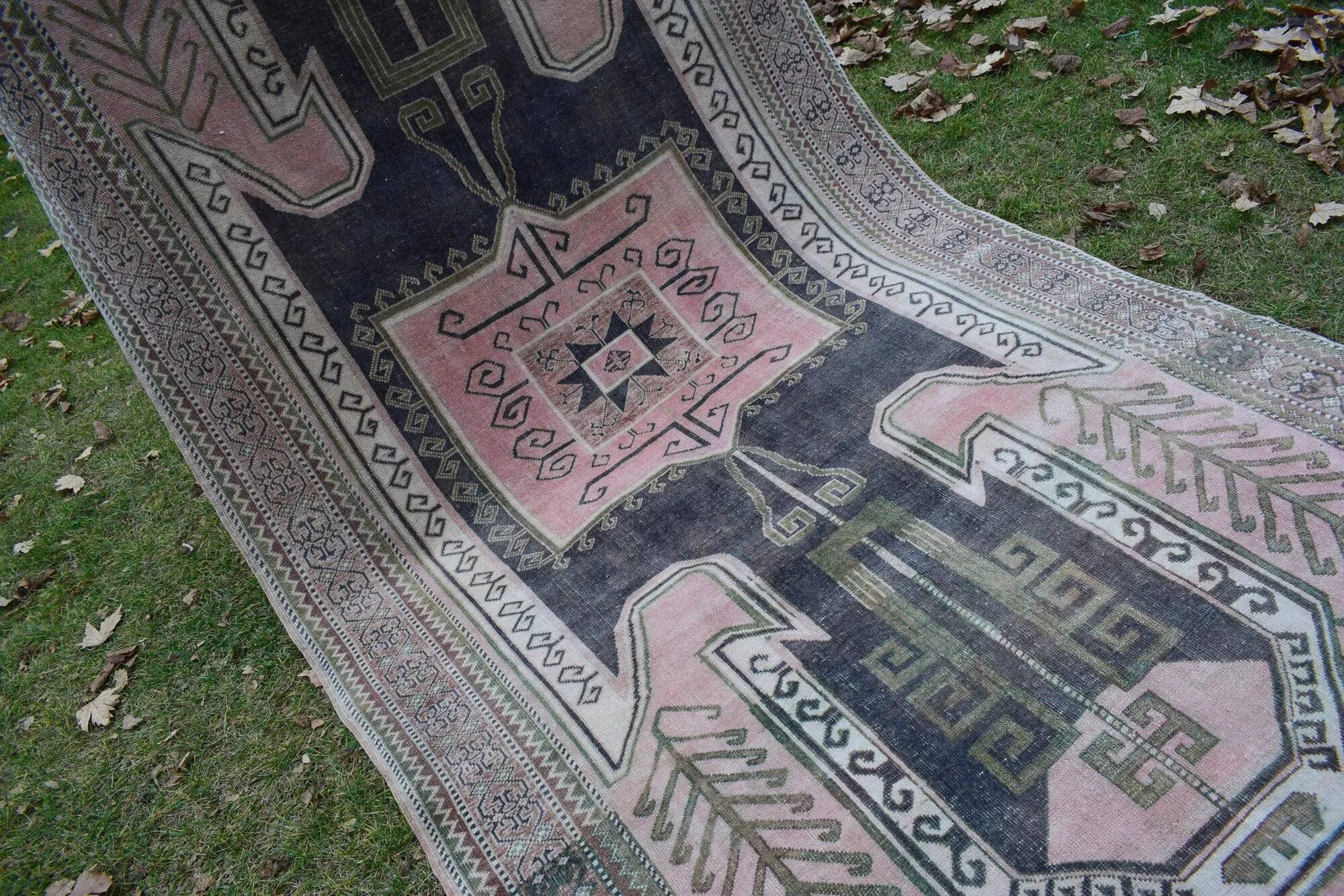 Vintage Turkish hallway rug 170x350 cm
