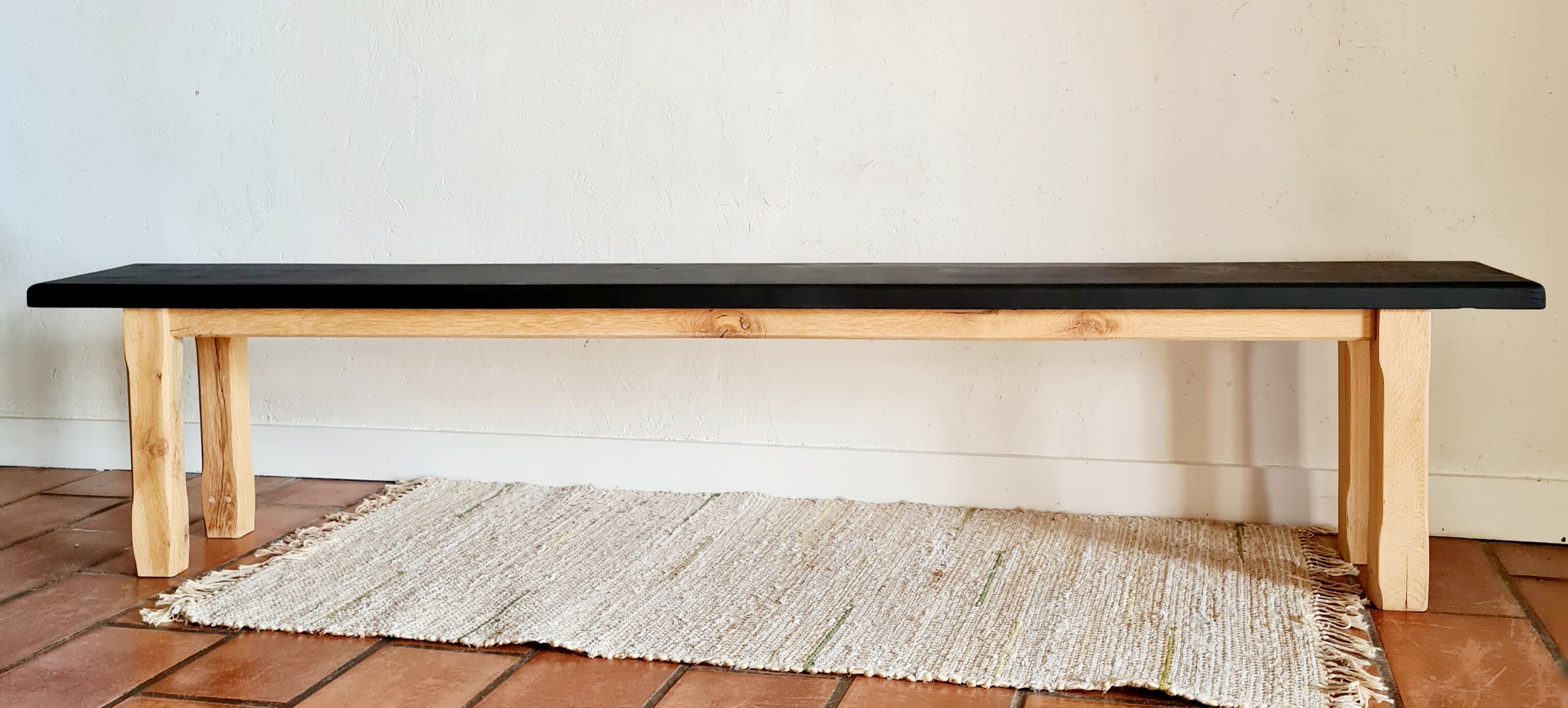 Banc de ferme en chêne rénové assise noire