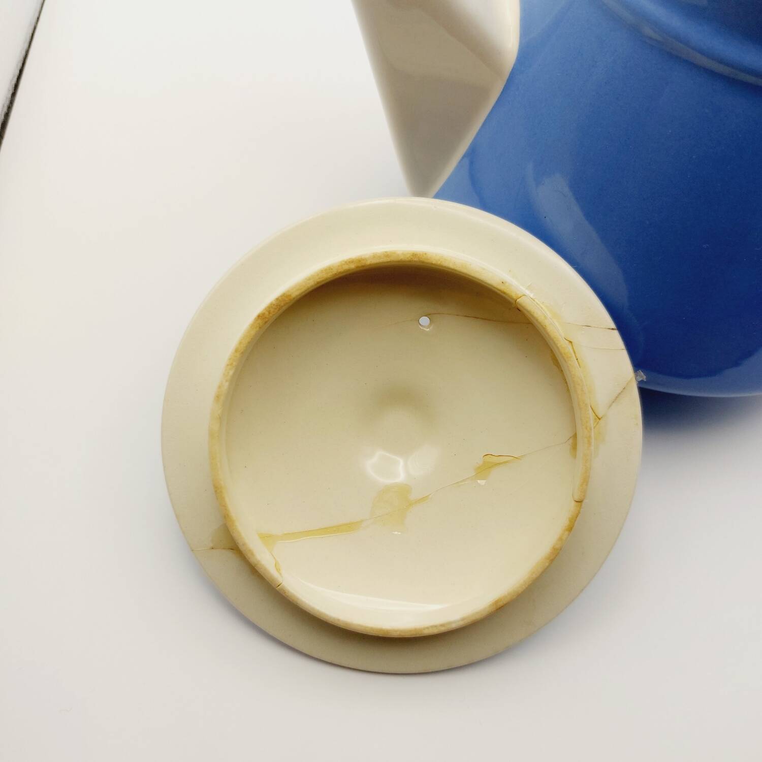 Villeroy & Boch blue teapot