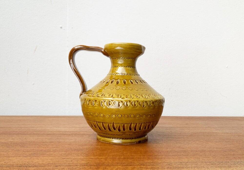 Italian pottery carafe from the mid-century by Aldo Londi for Bitossi, 1960s.