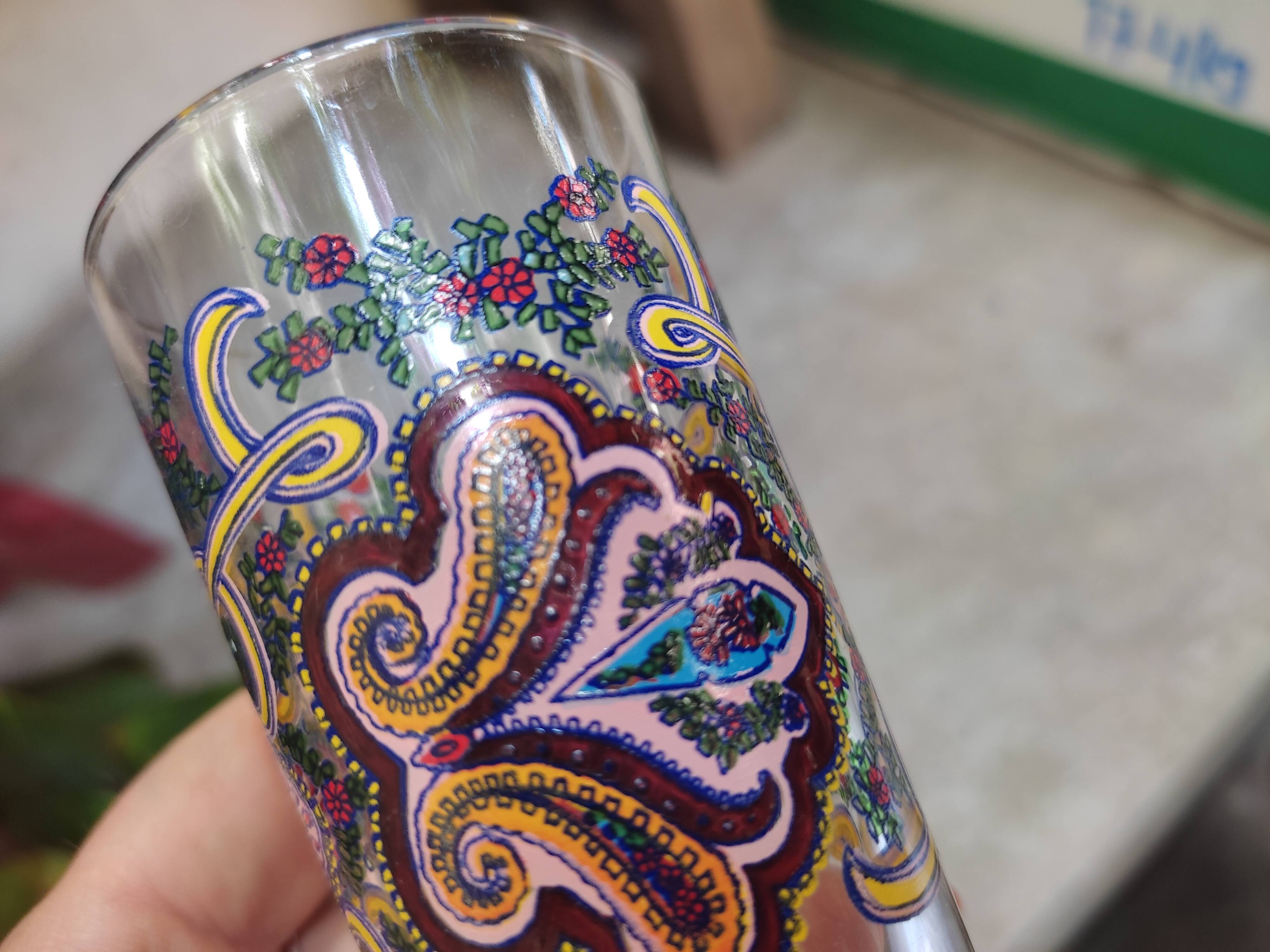 7 tea glasses, orienti pattern