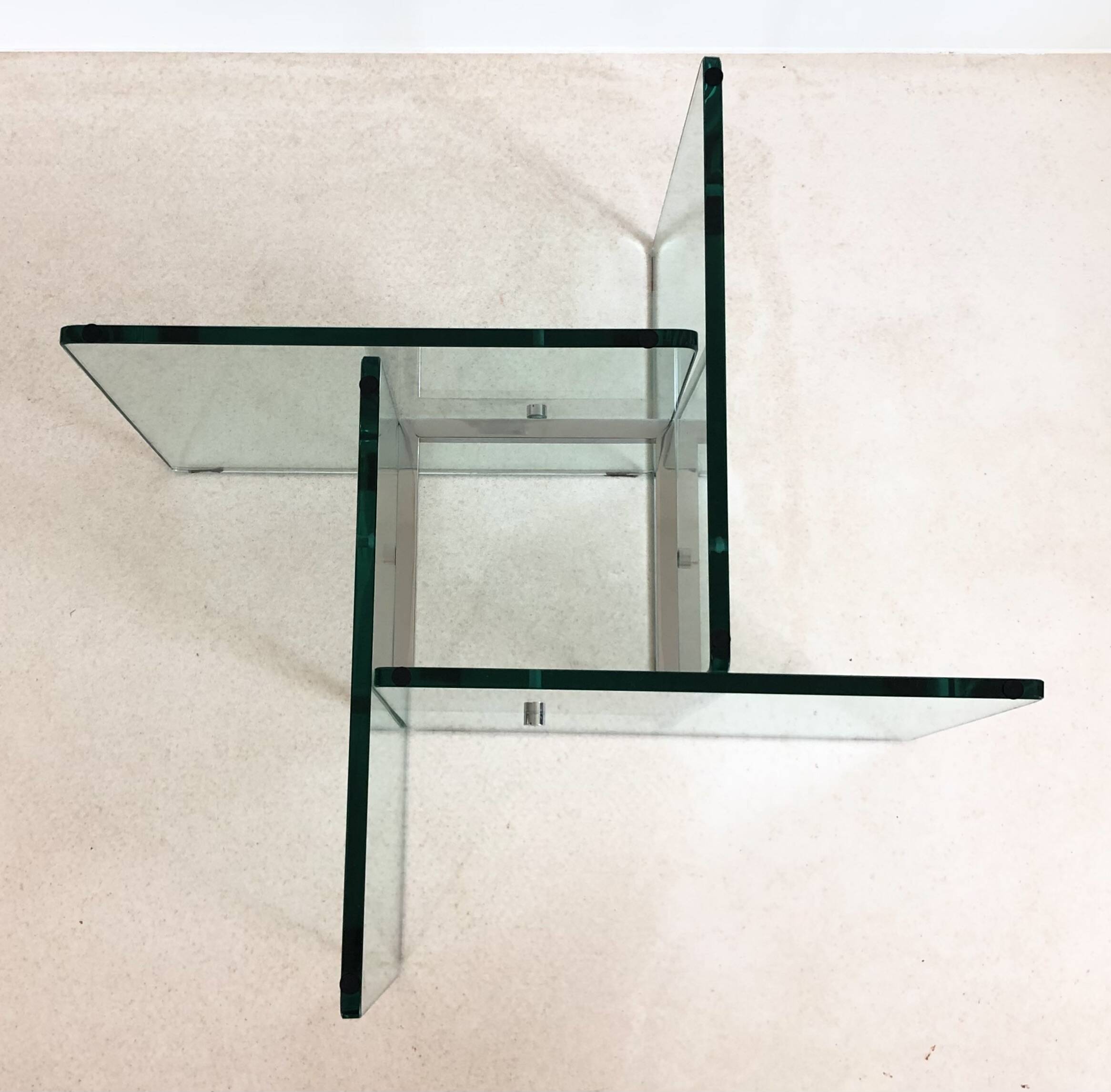 Square crystal glass coffee table, Italy 1970s
