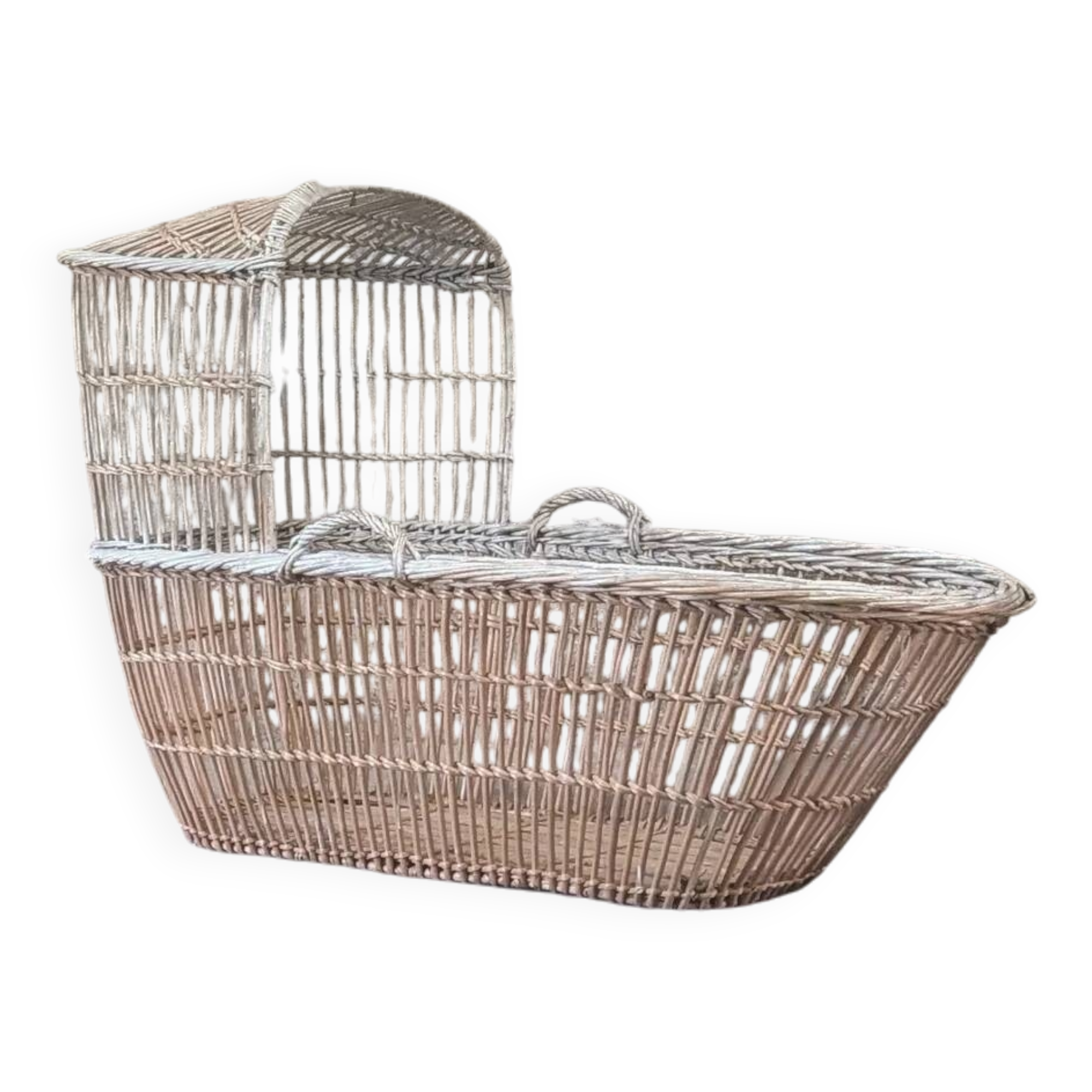 Large rattan cradle