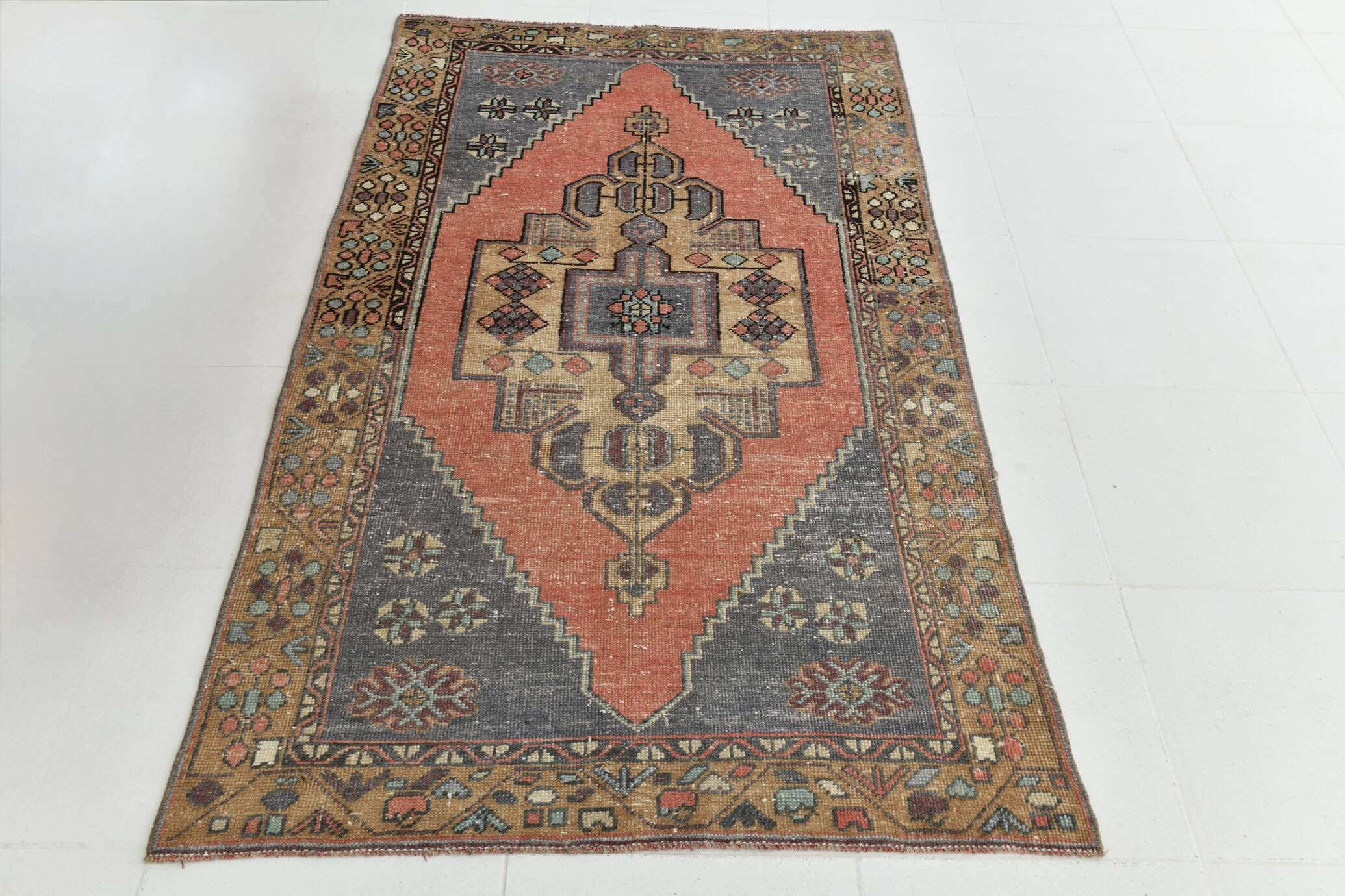 57s Antique Handmade Turkish Rug, 109x193Cm