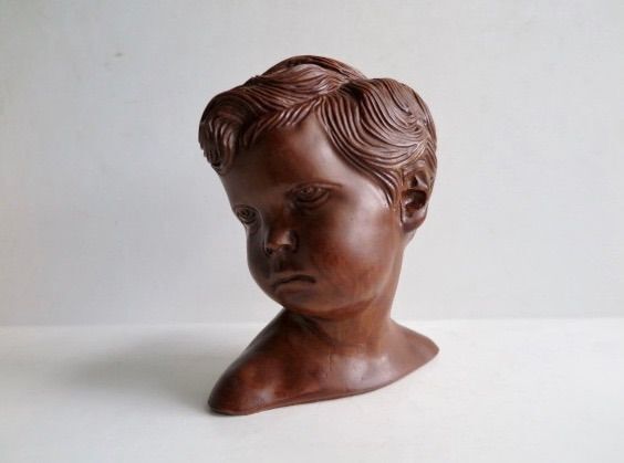 Child bust by Paridon