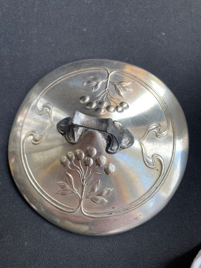 Cut crystal and silver metal cookie bucket – Art Nouveau