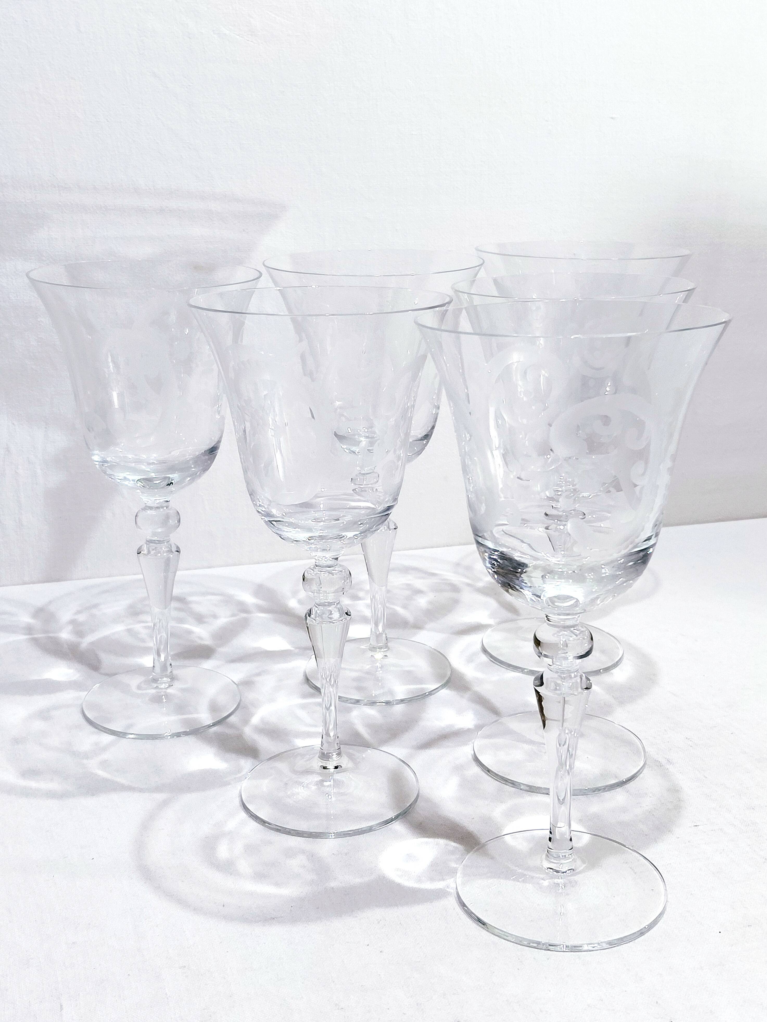 6 Monogrammed Wine Glasses C