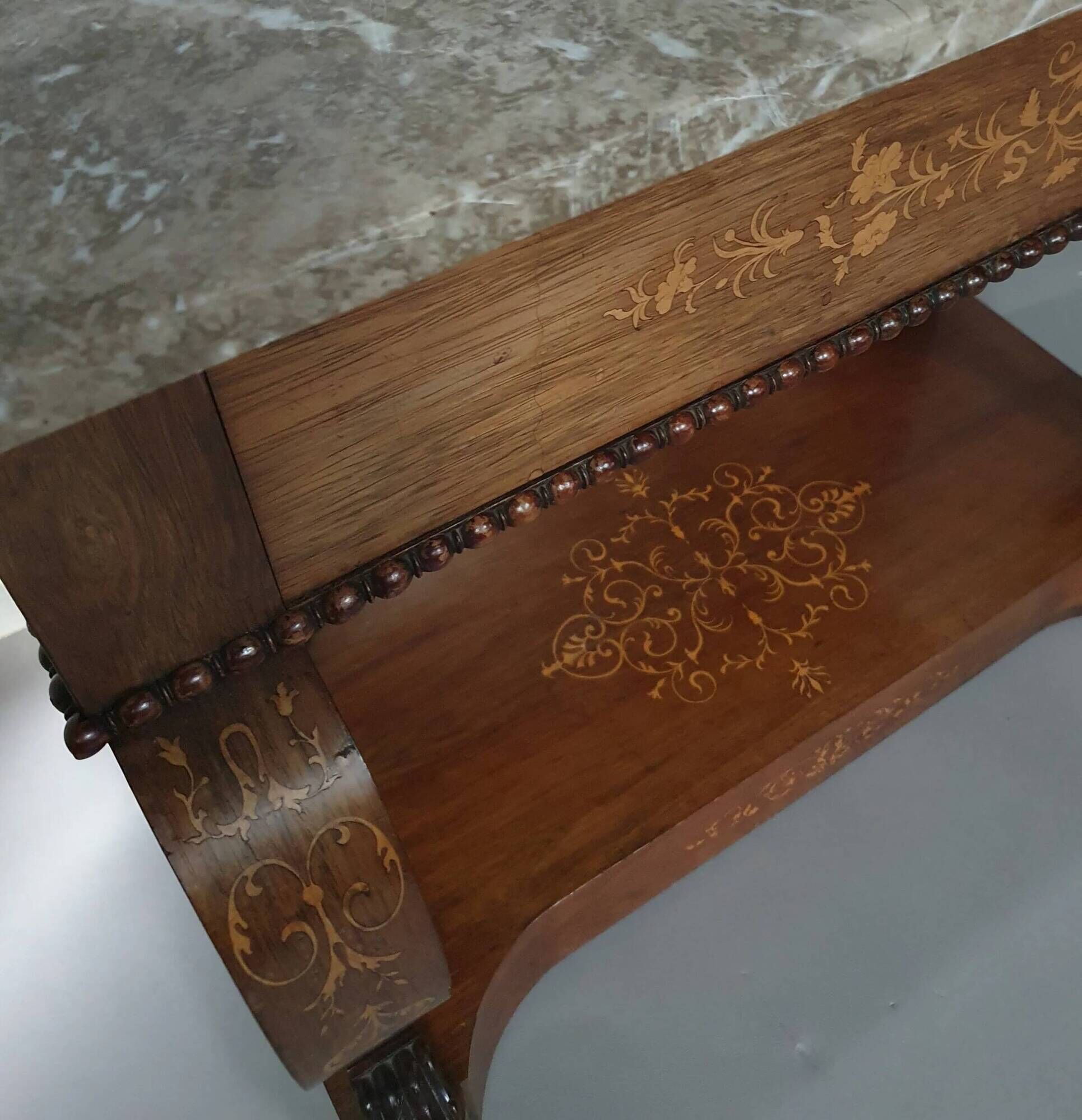 Trumeau / table d'appoint français des années 1830 avec marqueterie de bois
