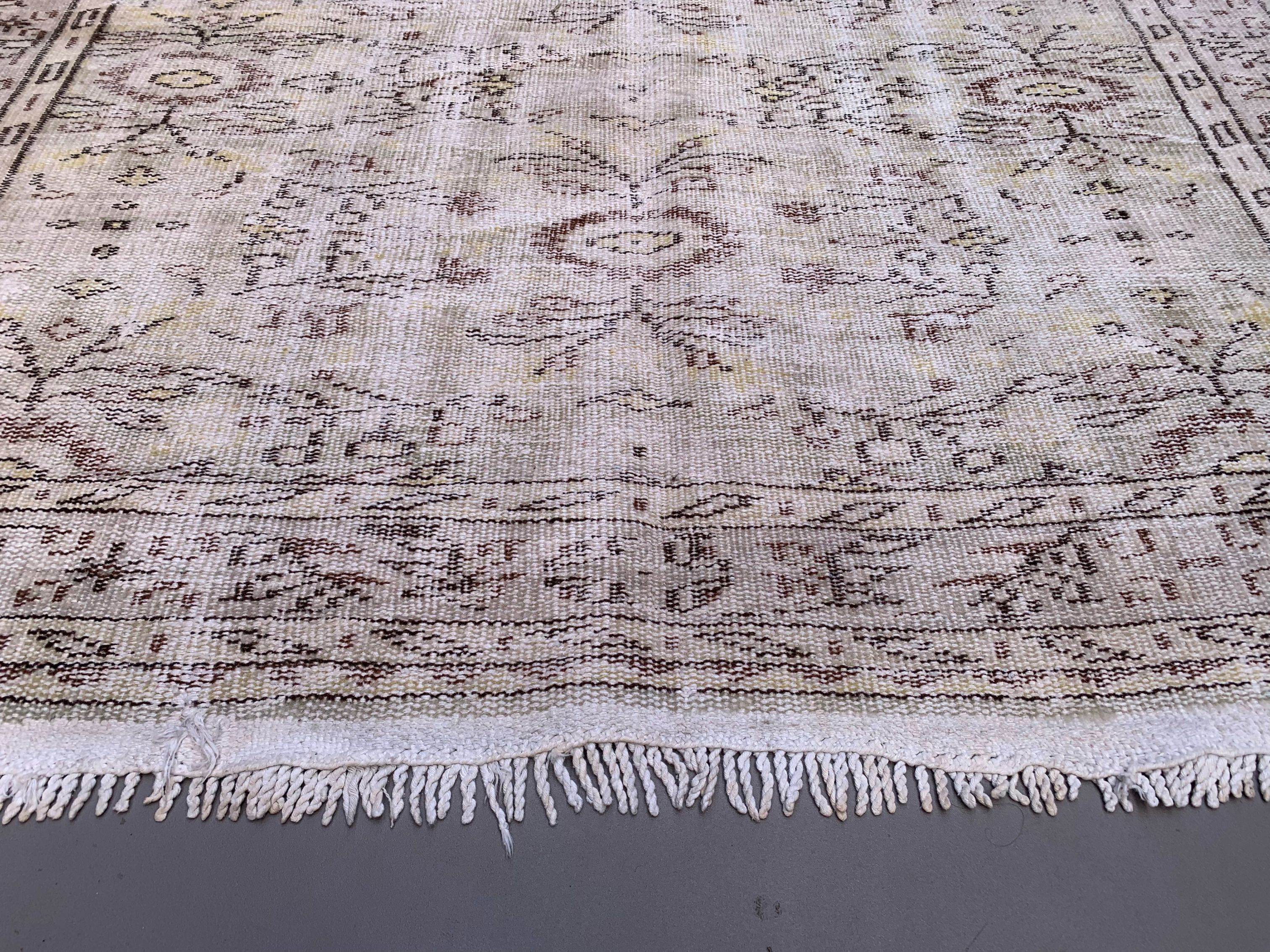 Vintage Turkish Rug 280x172 cm