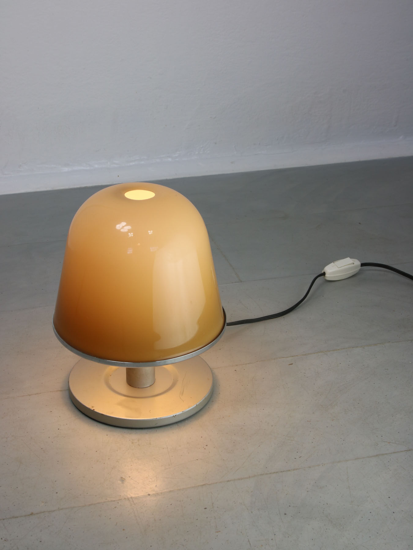 Vintaga Kuala Table Lamp by Franco Bresciani from Guzzini