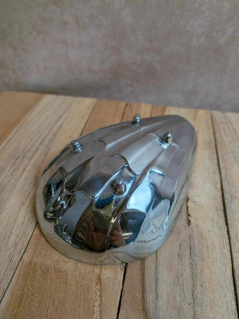Vintage Art Deco silver-plated butter dish – Shell