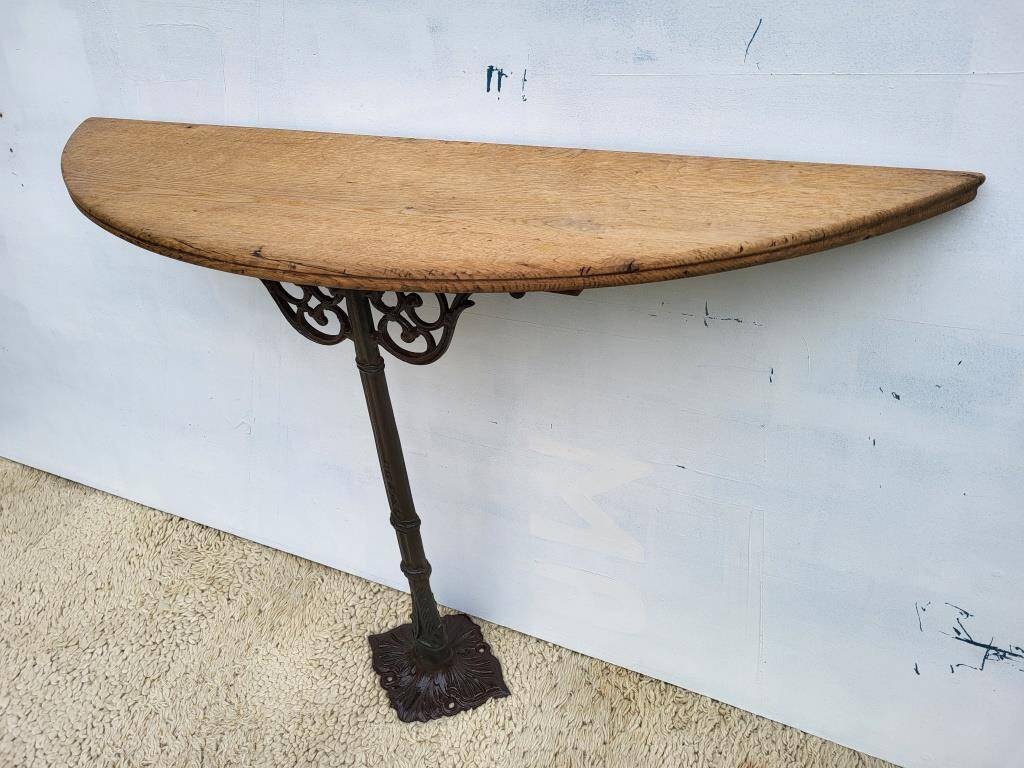 Cast iron foot console 1900 Art Nouveau