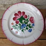 Ensemble de 2 anciennes assiettes décor bouquet de fleurs