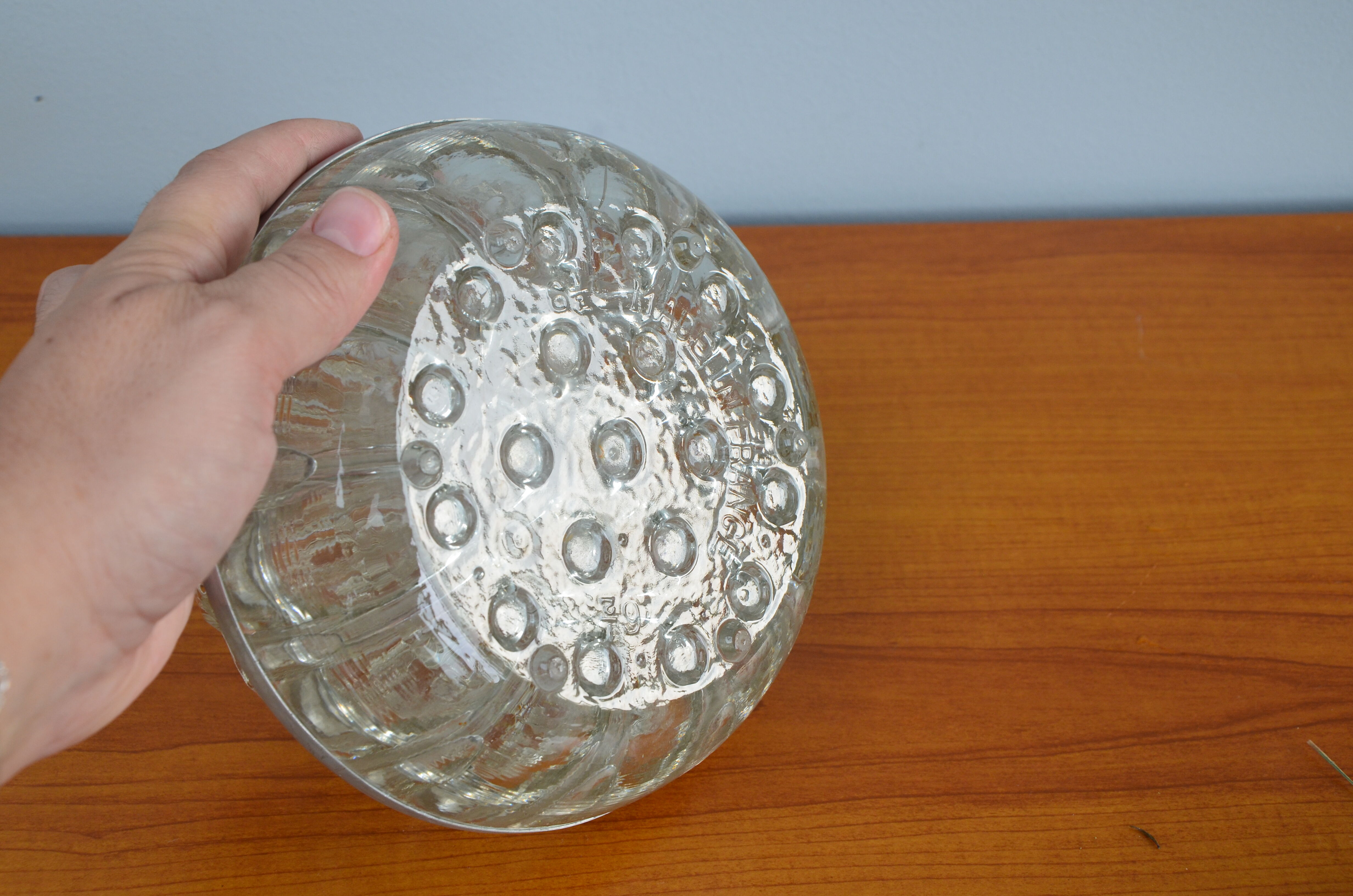 31-hole glass flower pick