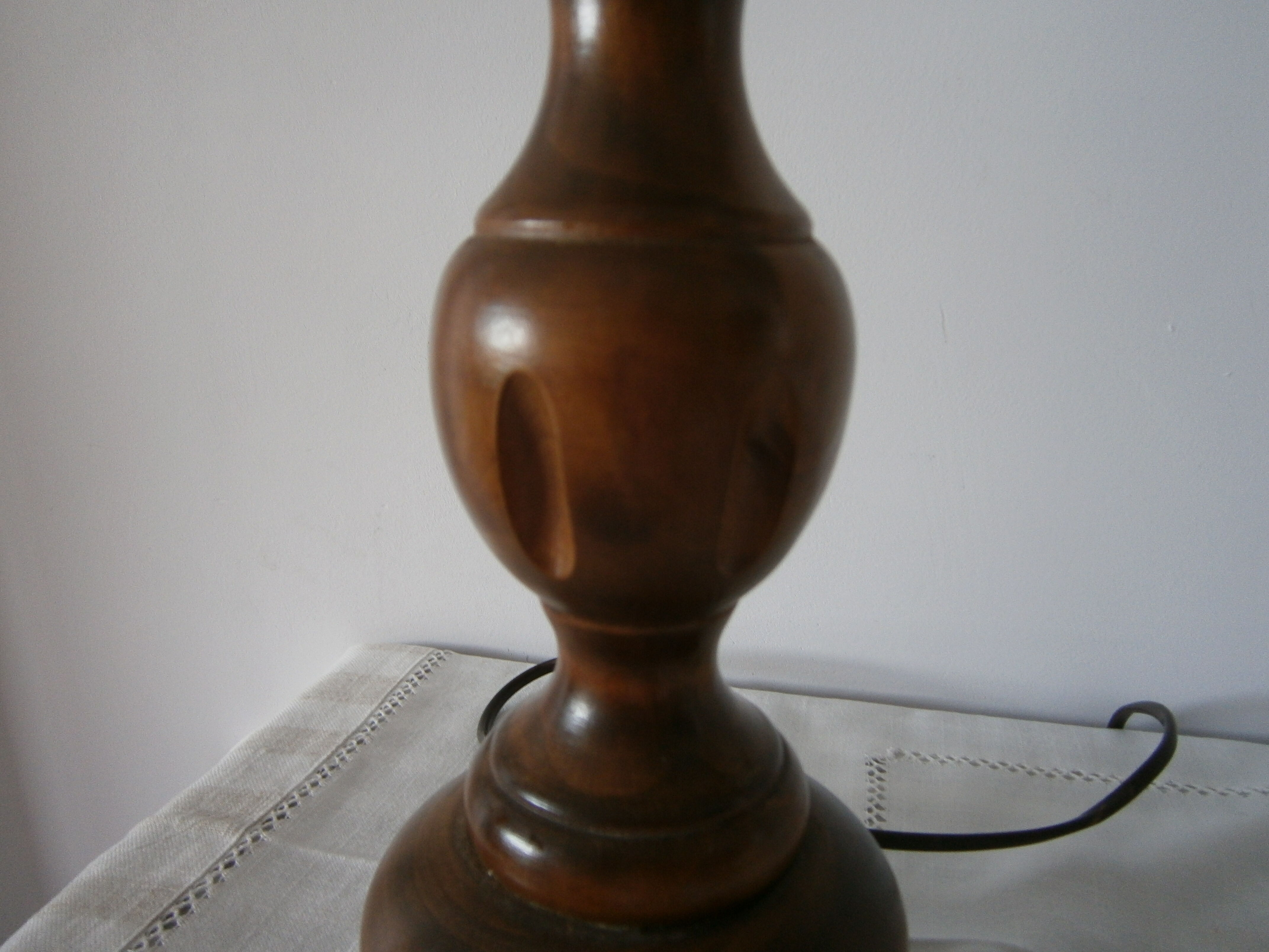 Turned wooden lamp foot