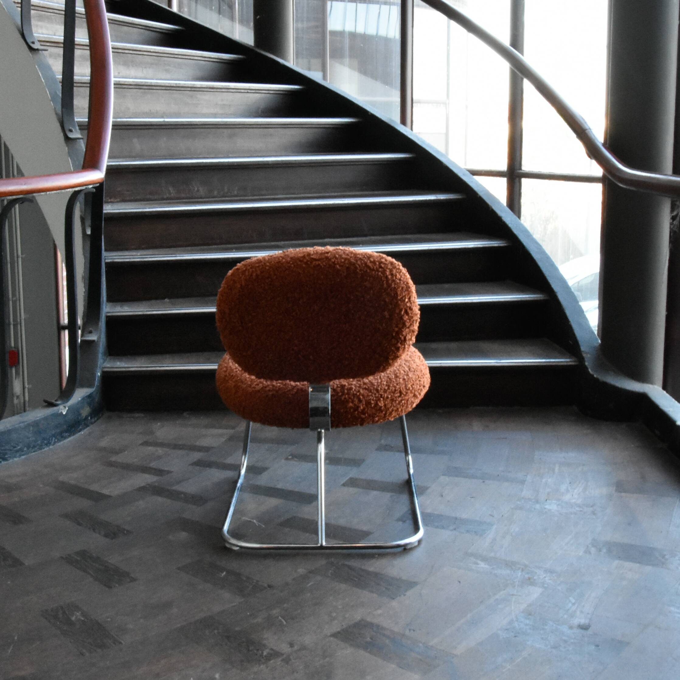 Artifort vega Chair