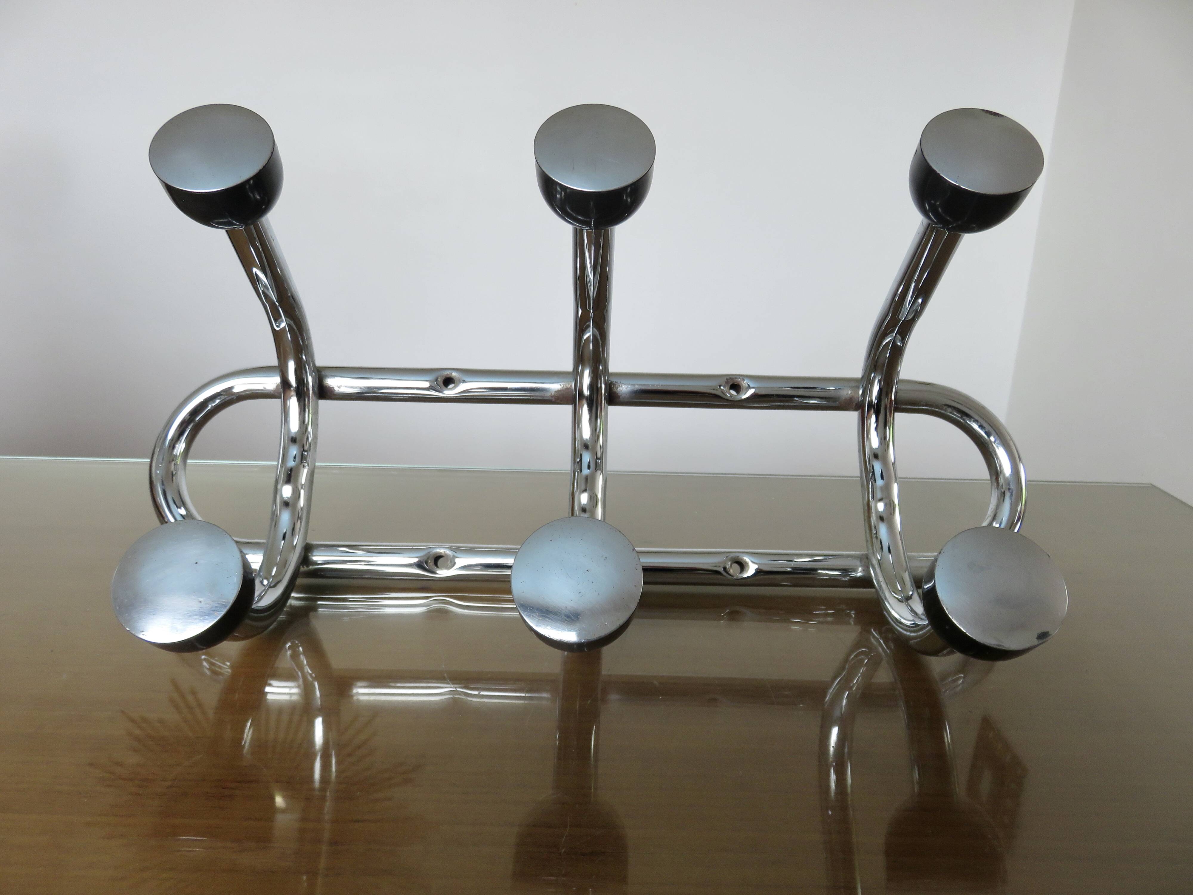 Streamlined coat rack, rockabilly, in chrome metal and bakelite 1970