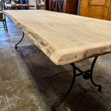 Table en fer forgé artisanal et bois