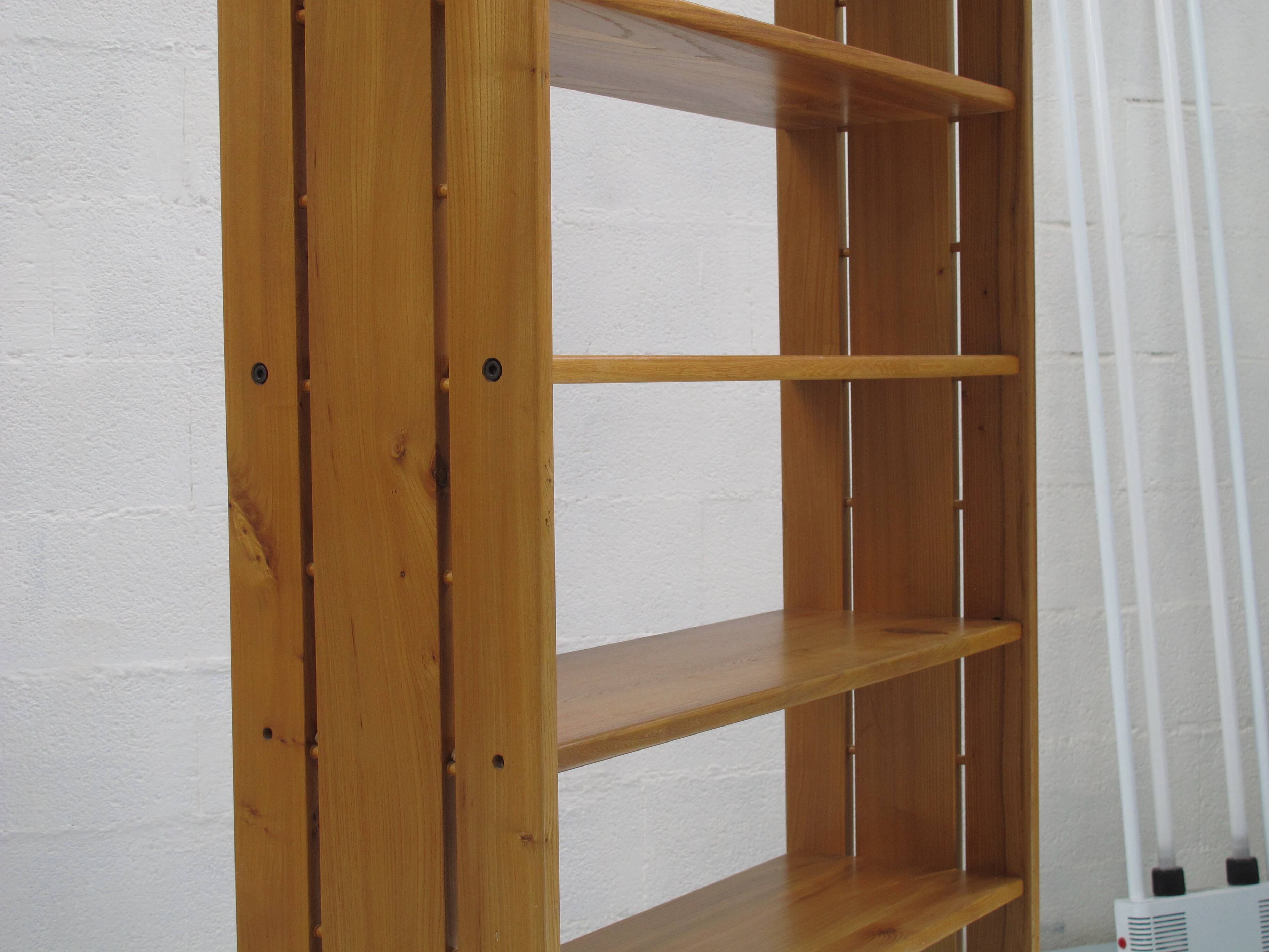 Solid elm shelves produced by the Regain group