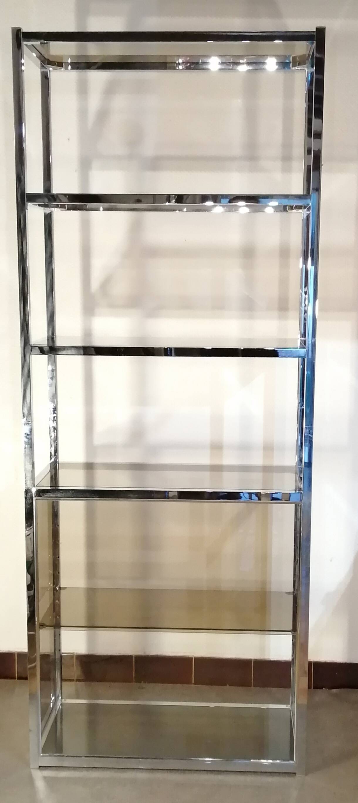 Designer shelf in chrome metal and smoked glass vintage 1970