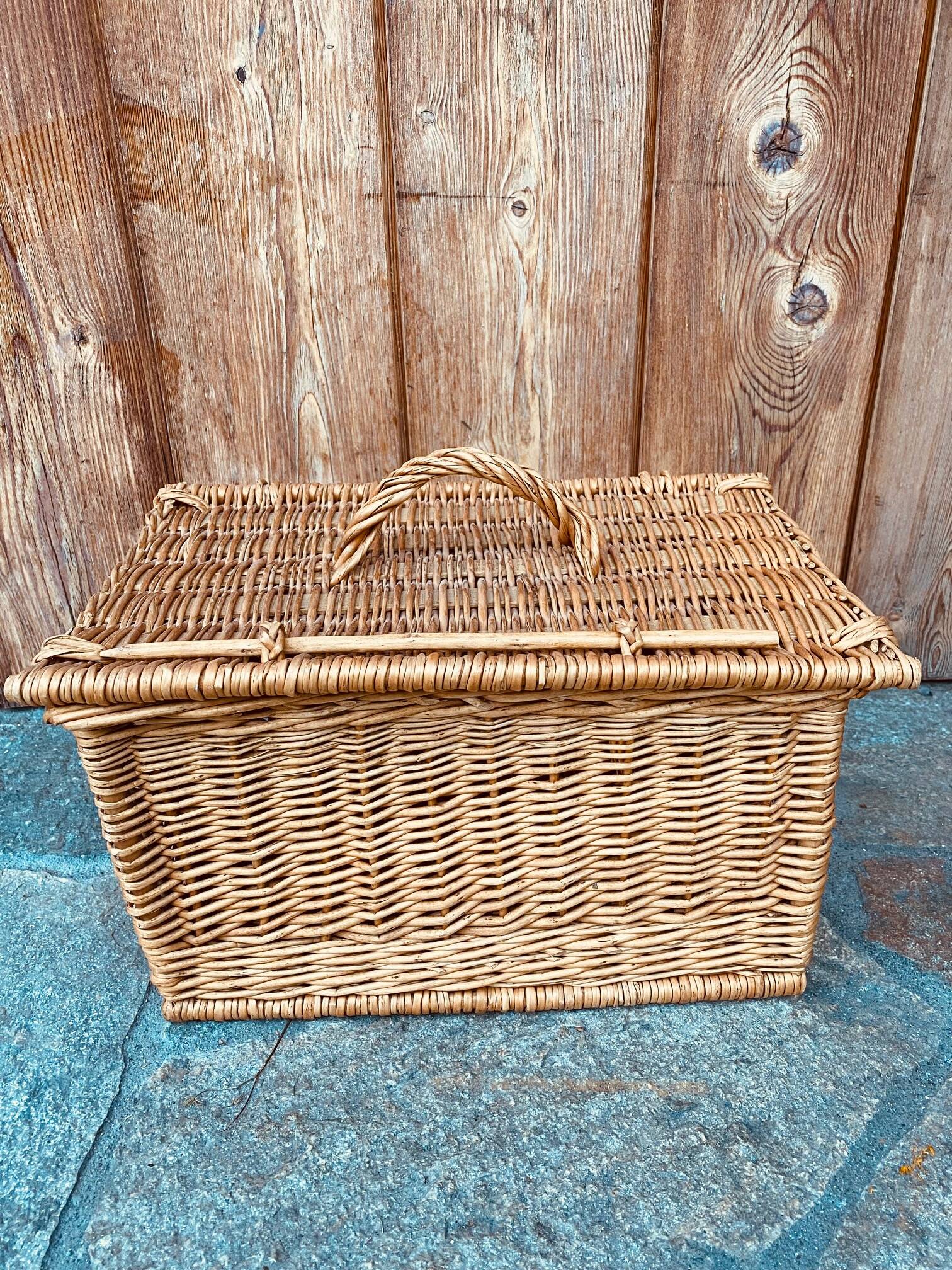 Vintage woven rattan briefcase