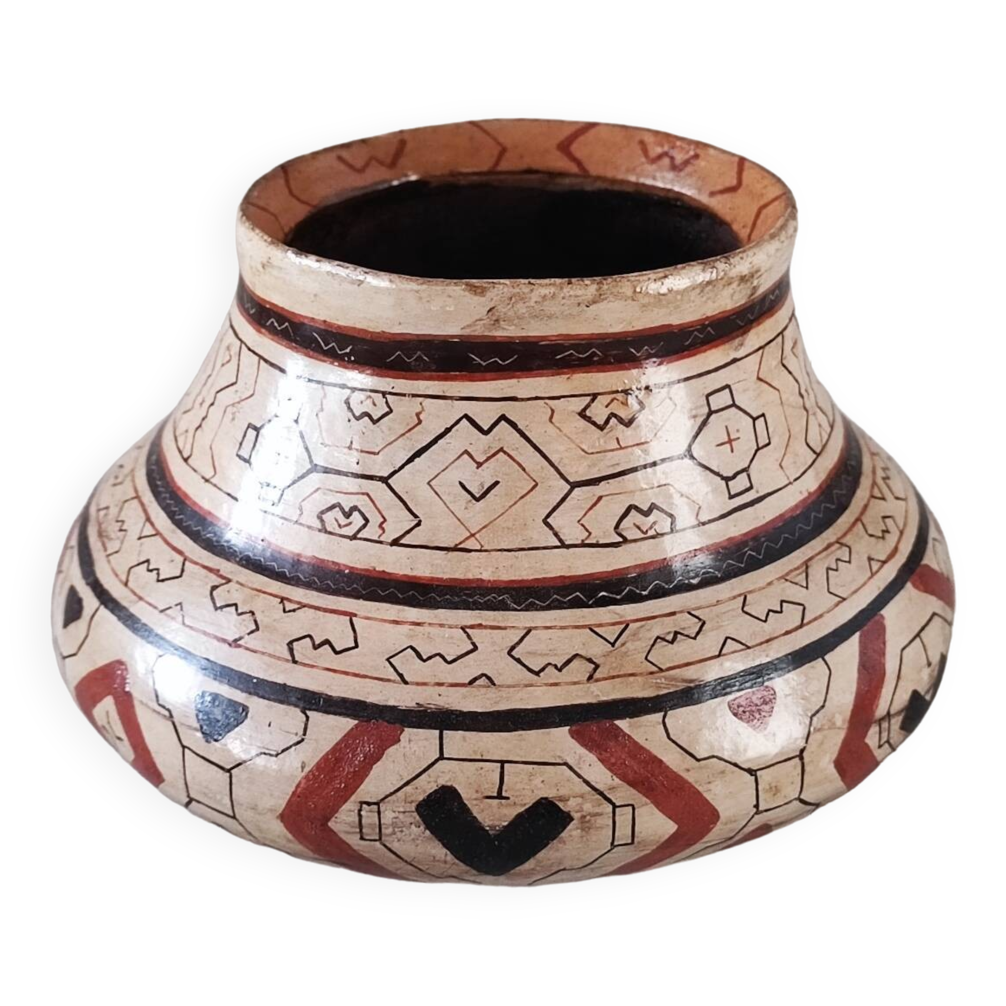 Peruvian Shipibos pottery vase