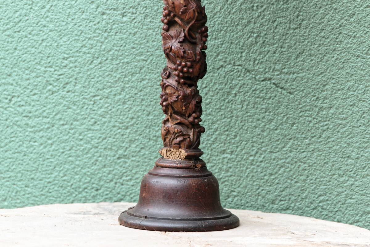 Carved wooden lamp, Corinthian column, 17th century