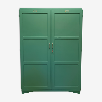 Armoire parisienne