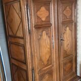 Pegged cabinet