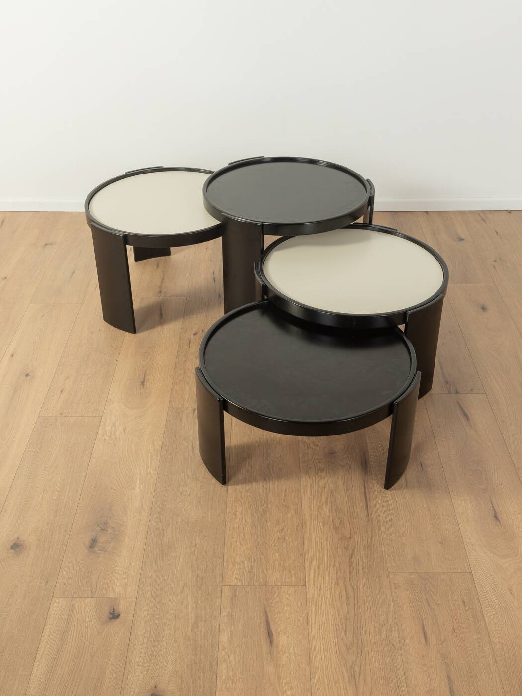 Modell 783 Nesting Tables by Gianfranco Frattini, Cassina