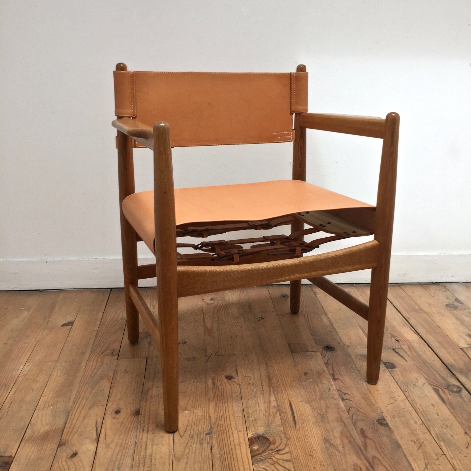 Wood and leather armchairs Borge Mogensen