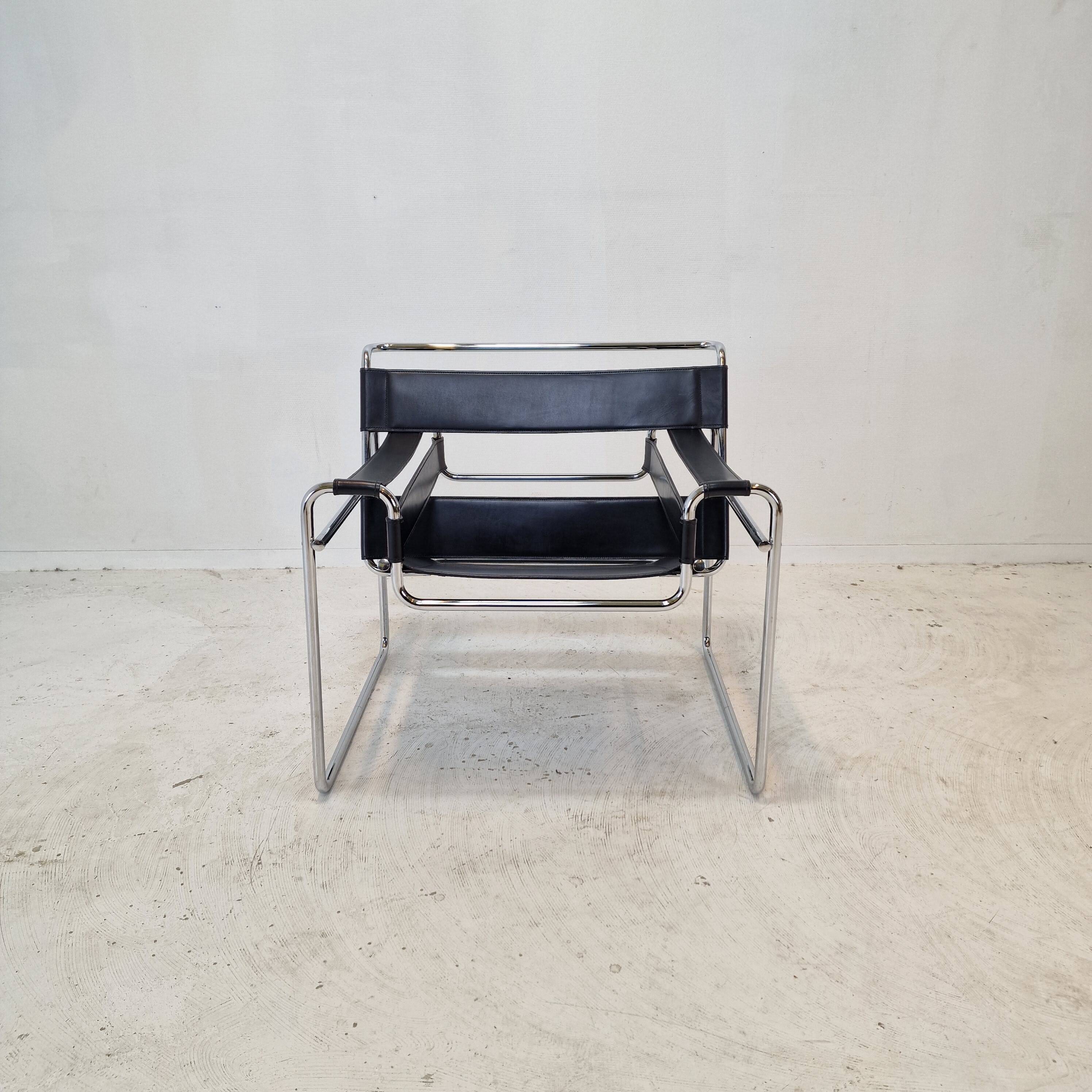 Set of 2 Wassily Chairs by Marcel Breuer